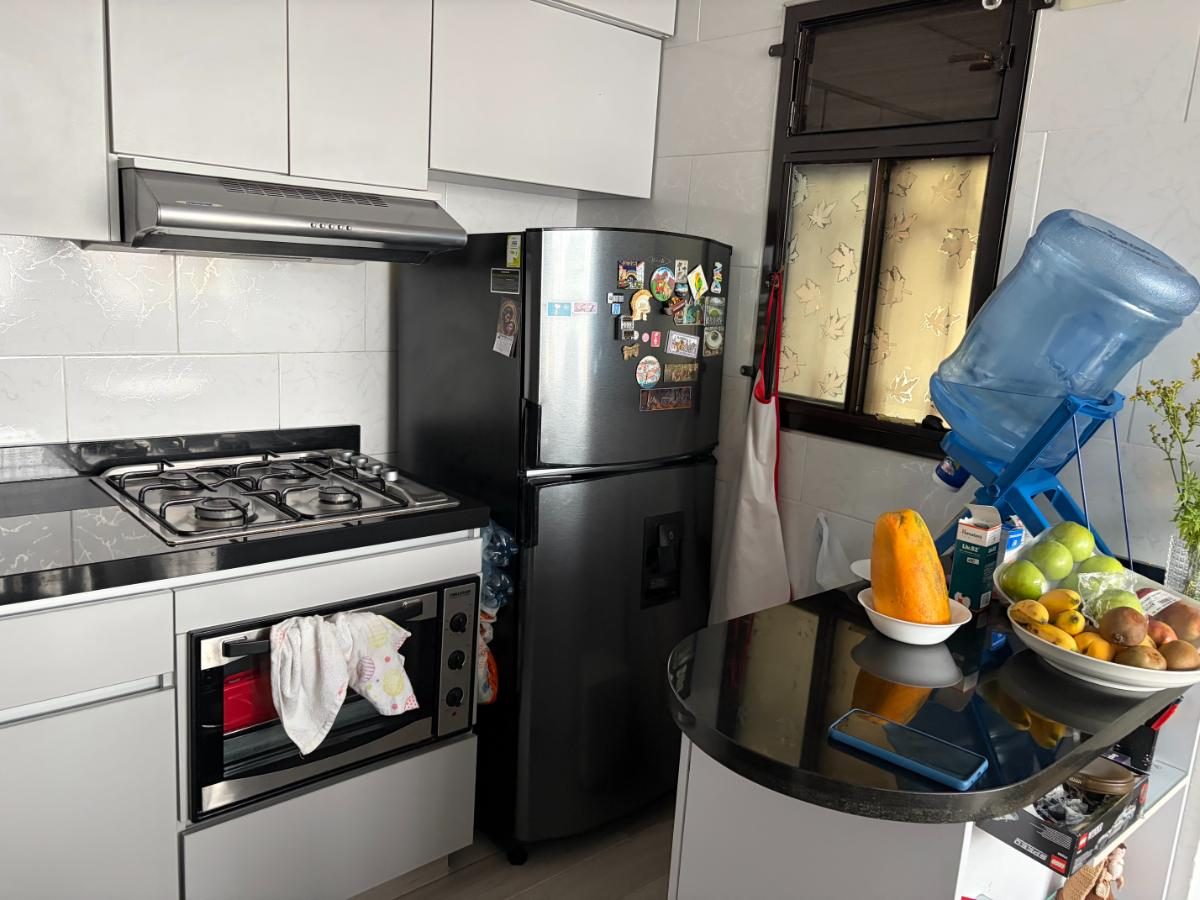 PRIMAVERA OCCIDENTAL VENTA APTO 48.09 M22, PISO TERCERO, CON ASCENSOR, REMODELADO $259.000.000 en PRIMAVERA OCCIDENTAL, Bogotá