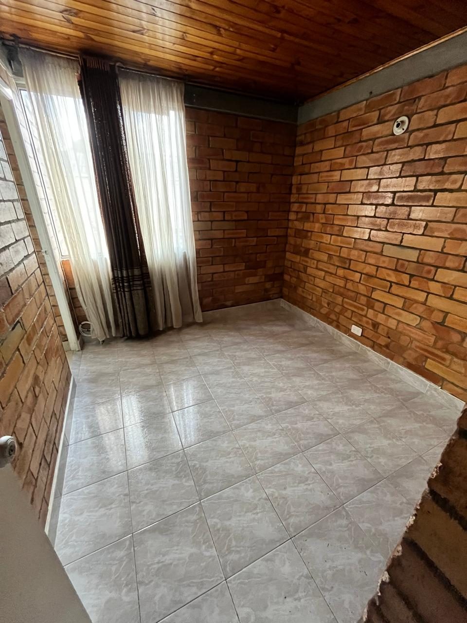 SAN ANTONIO NORTE VENTA APTO PISO 6, 52 M2. $230.000.000 en SAN ANTONIO NORTE, BOGOTA