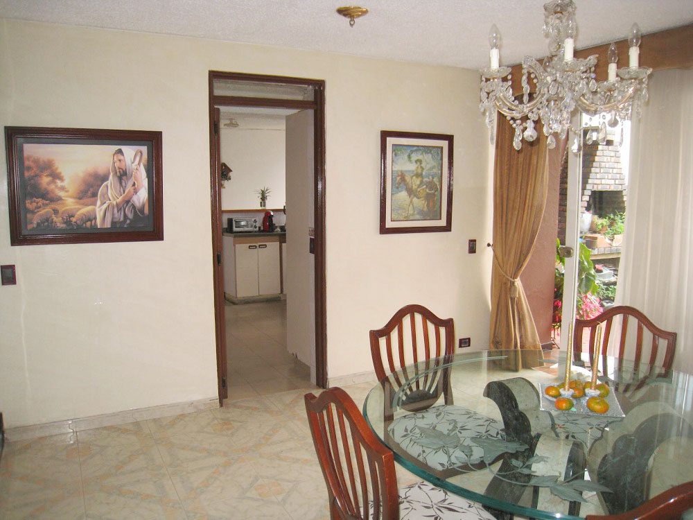 ALHAMBRA VENTA CASA INDEPENDIENTE 250 M2, TERRENO 350 M2, #1.600.000.000 en ALHAMBRA, BOGOTA