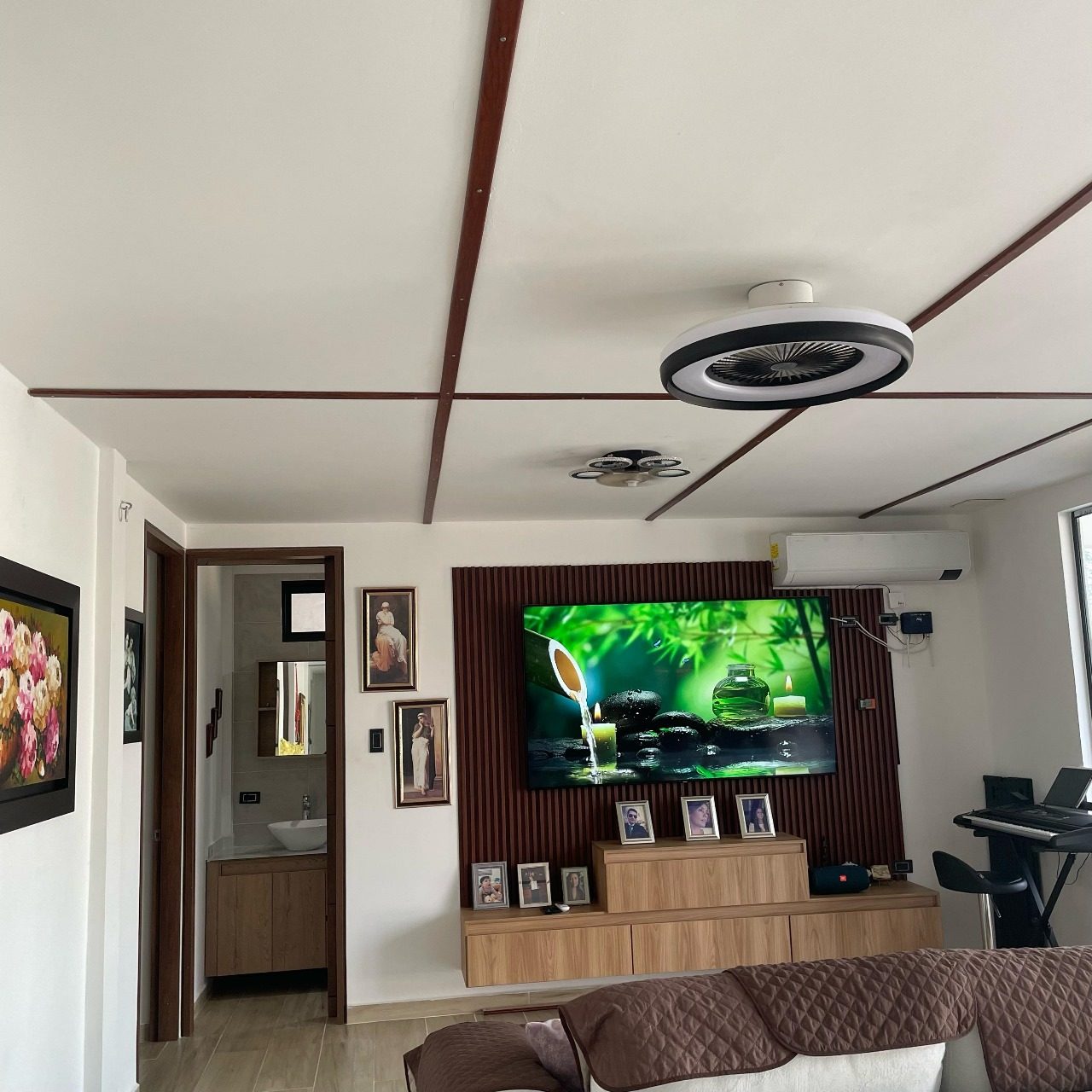 ACACIAS VENTA CASA CAMPESTRE, 330 M, TERRENO 740 M2. $600.000.000 en VEREDA LOMA DE TIGRE, ACACIAS